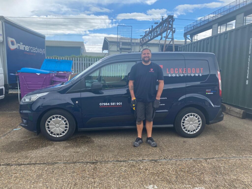 Locked Out Solutions – Vehicle Graphics