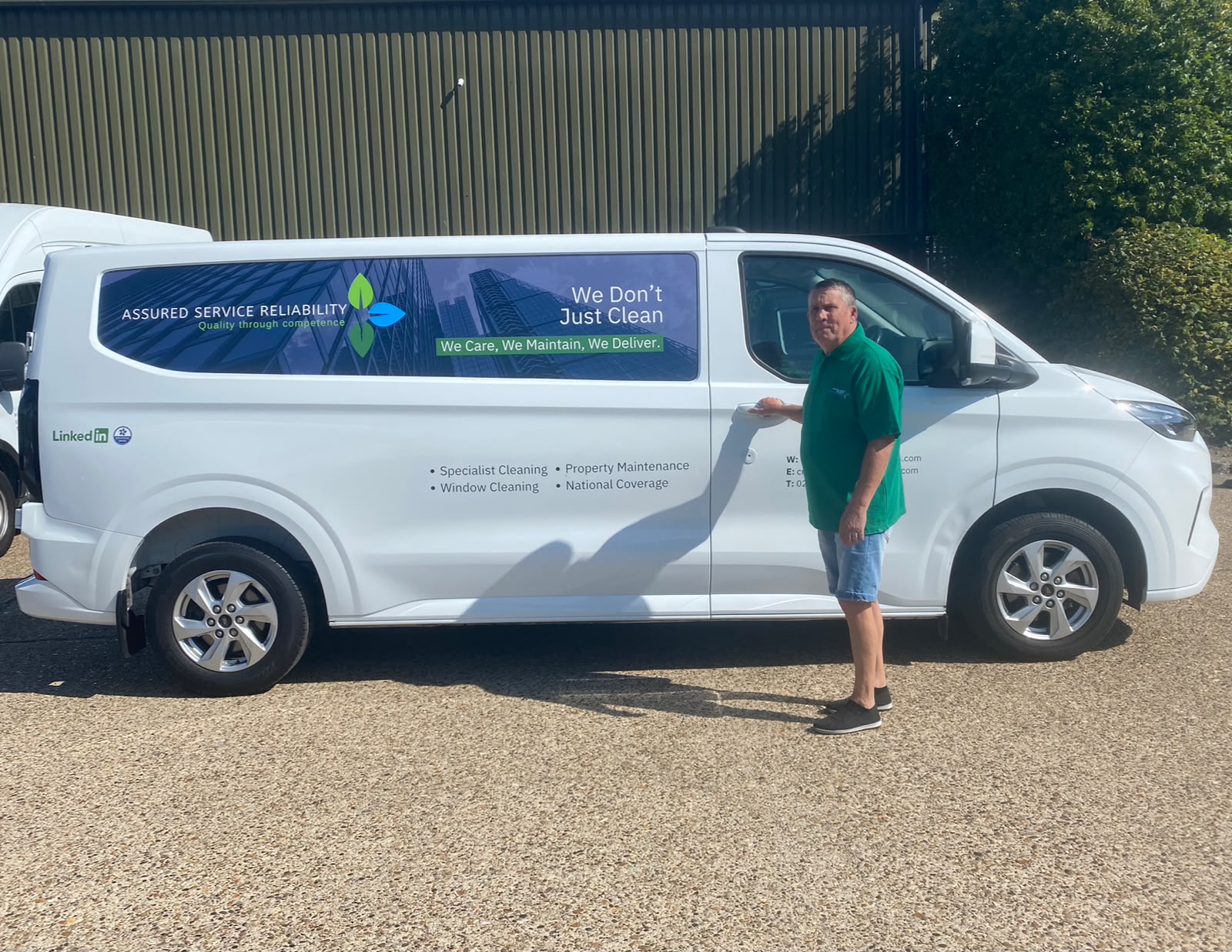 Assured Service Reliability vehicle graphics